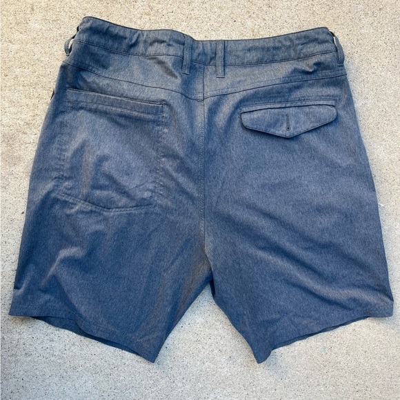 Men's Roark Shorts Gray Solid Flat Front 36 Zip Surf Summer Beach Outdoor Hike - Picture 10 of 14